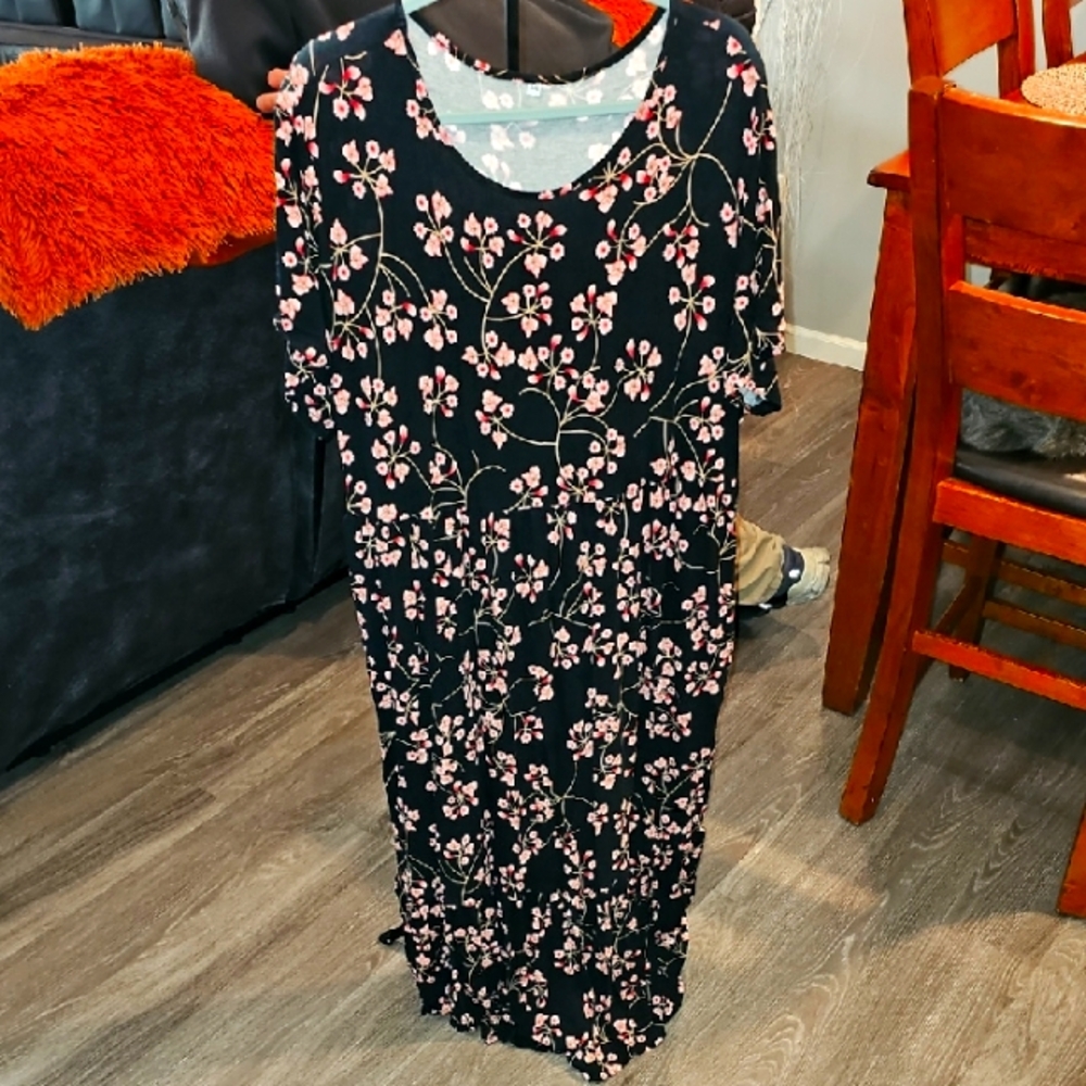 Womens Plus Sz Floral Dress With Pockets. 4x. Beautiful, Like New